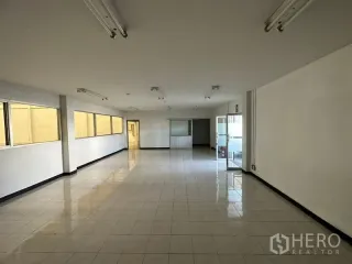 出租 仓库 在 Si Racha, Chon Buri