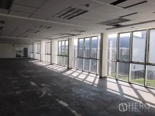 Аренда офис в Щаттхана, Бангкок