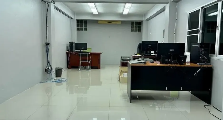 For sale 2 bedrooms retail Space in Bang Kho Laem, Bangkok