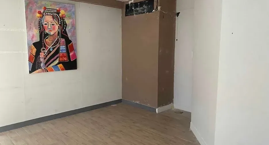 For rent retail Space in Huai Khwang, Bangkok