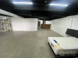 For rent retail Space in Suan Luang, Bangkok