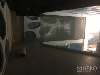 For rent retail Space in Khlong Toei, Bangkok