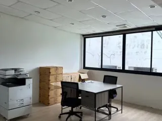 For rent retail Space in Watthana, Bangkok