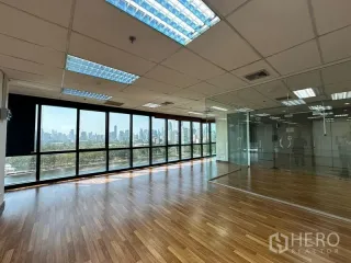 Büro zur Miete in Khlong Toei, Bangkok
