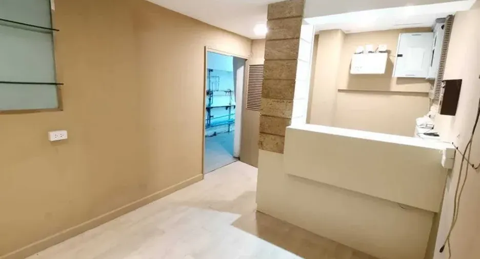 For rent retail Space in Pathum Wan, Bangkok