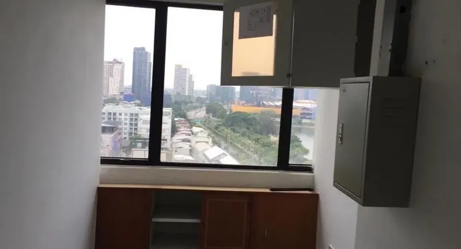For sale office in Khlong Toei, Bangkok
