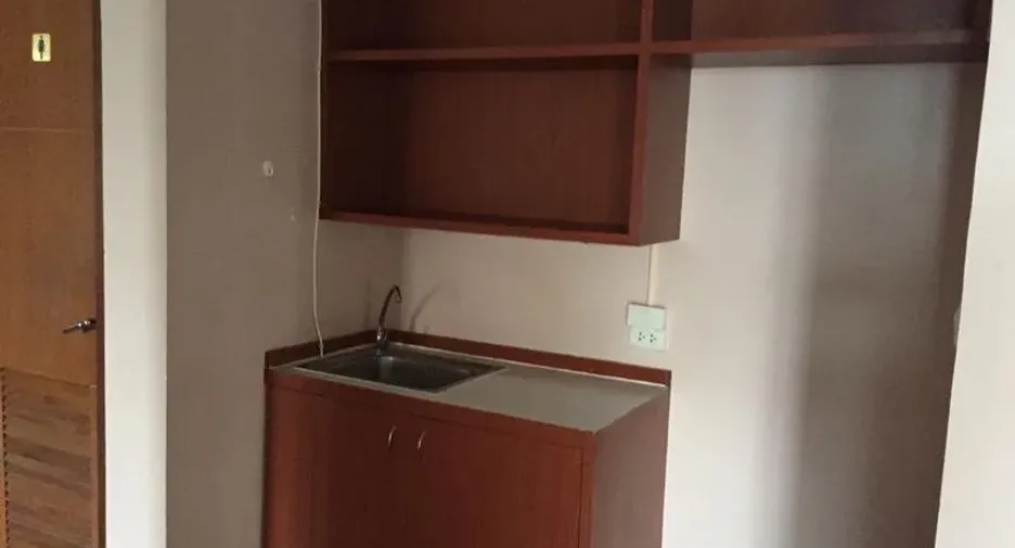 For sale office in Khlong Toei, Bangkok
