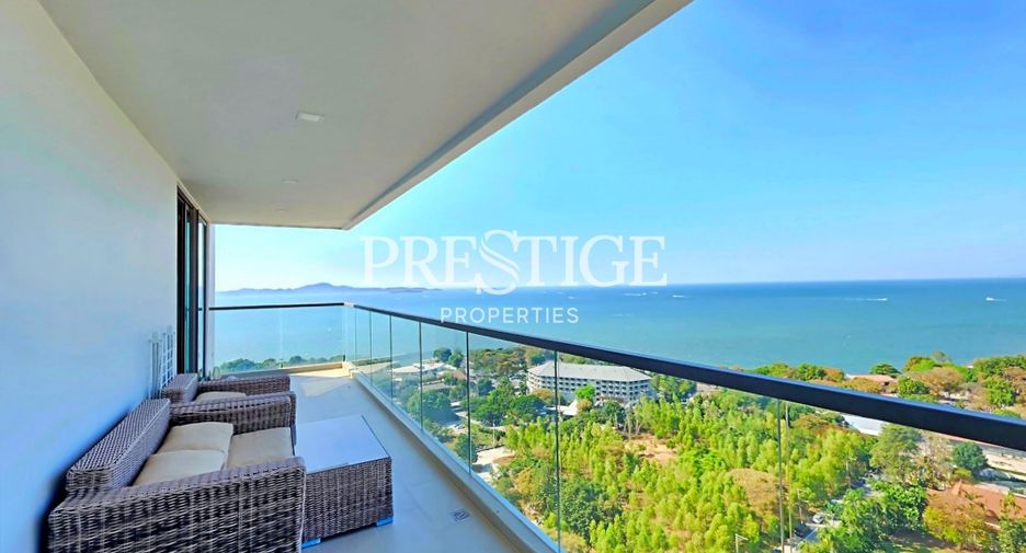 For sale 2 bedrooms condo in Pratumnak, Pattaya