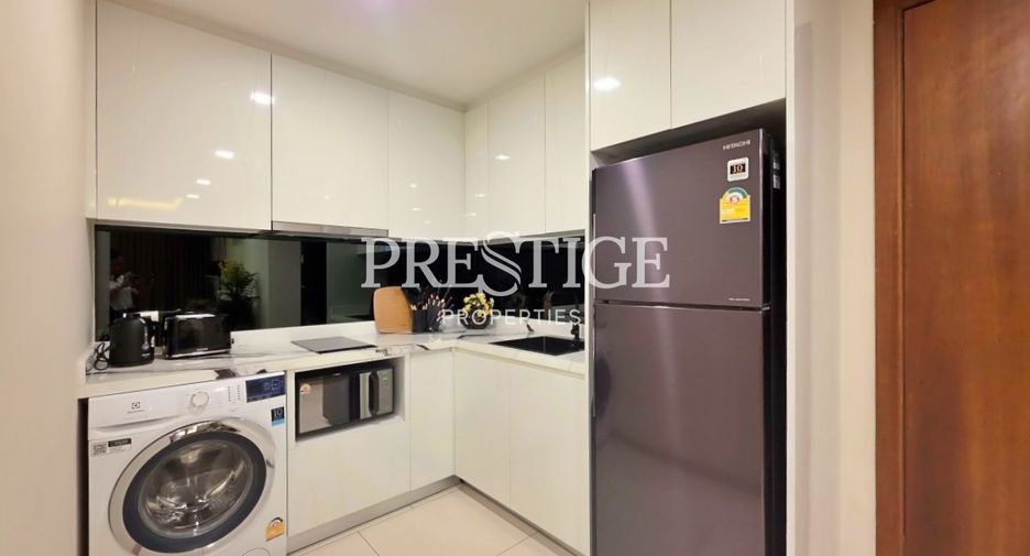 For sale 2 bedrooms condo in Pratumnak, Pattaya