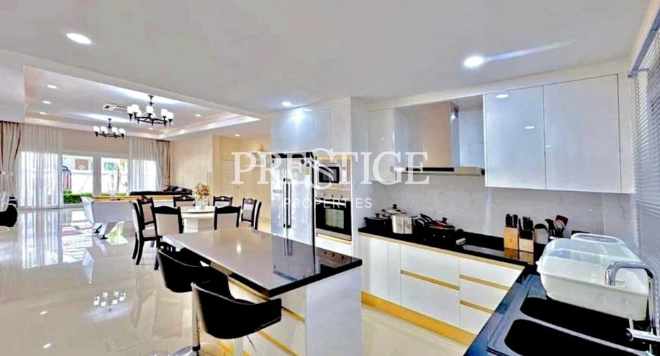 For rent and for sale 4 bedrooms house in Bang Lamung, Chonburi