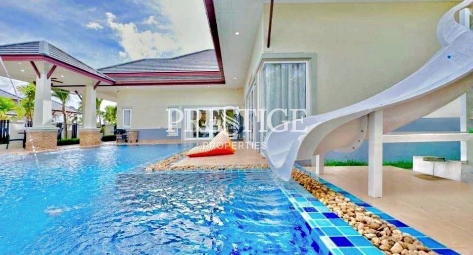 For rent and for sale 4 bedrooms house in Bang Lamung, Chonburi