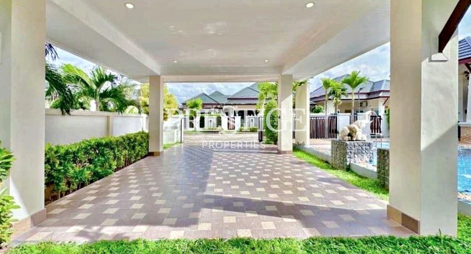 For rent and for sale 4 bedrooms house in Bang Lamung, Chonburi