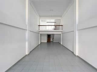 À vendre 20 chambres local commercial à Sattahip, Pattaya