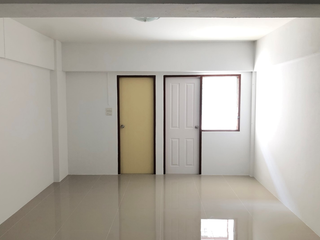 出售 20 卧室 公寓 在 Mueang Chon Buri, Chon Buri