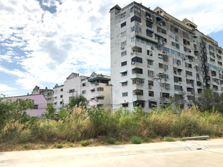 出售 20 卧室 公寓 在 Mueang Chon Buri, Chon Buri