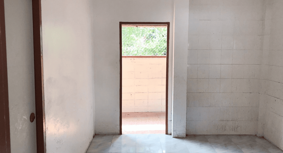 À vendre 2 chambres maison à Mueang Chon Buri, Chonburi