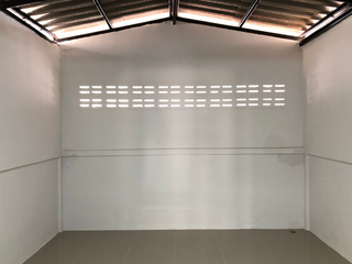À vendre 20 chambres local commercial à Si Racha, Chonburi