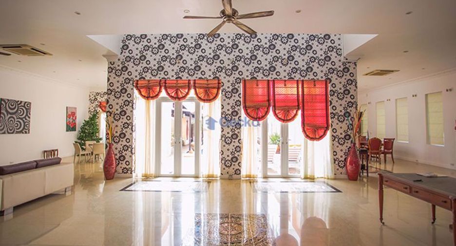 For rent and for sale 6 bedrooms house in Bang Lamung, Chonburi