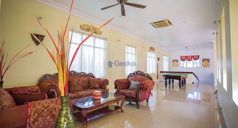 For rent and for sale 6 bedrooms house in Bang Lamung, Chonburi