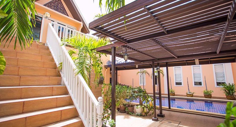 For rent and for sale 6 bedrooms house in Bang Lamung, Chonburi