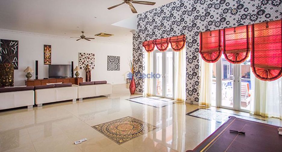 For rent and for sale 6 bedrooms house in Bang Lamung, Chonburi