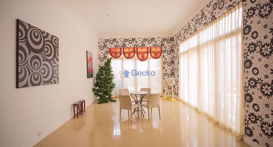 For rent and for sale 6 bedrooms house in Bang Lamung, Chonburi