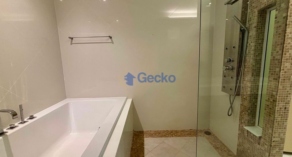 For sale 2 bedrooms condo in Bang Lamung, Chonburi