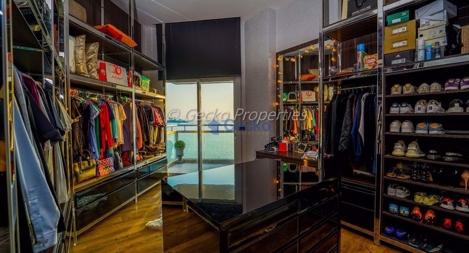 For sale 3 bedrooms condo in Bang Lamung, Chonburi