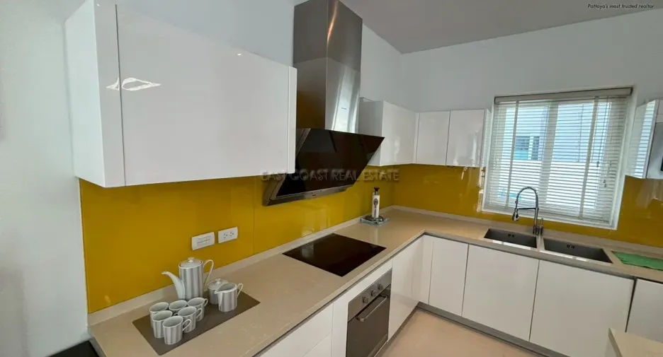 À vendre 4 chambres maison à Jomtien, Pattaya