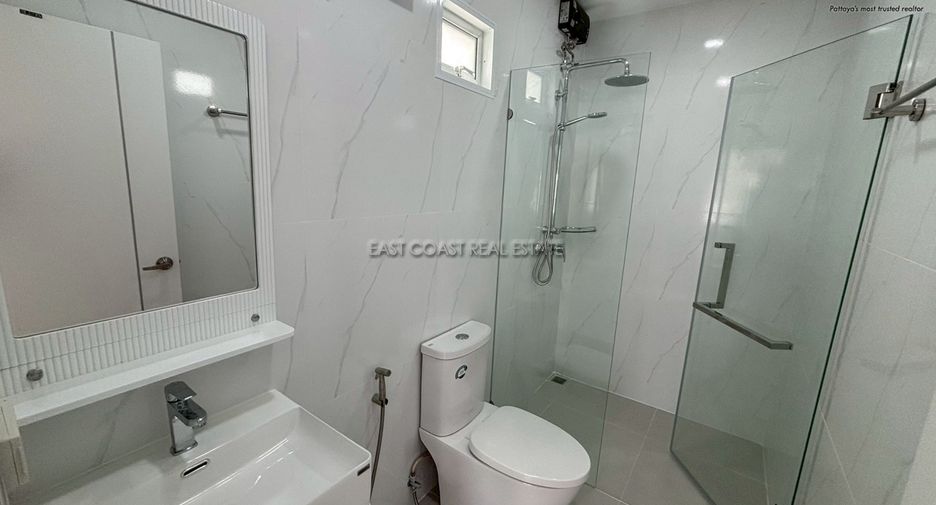 For sale 4 ベッドルーム house in Bang Lamung, Chonburi