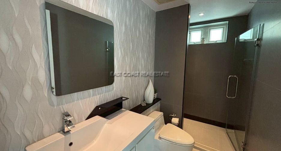For sale 4 ベッドルーム house in Bang Lamung, Chonburi
