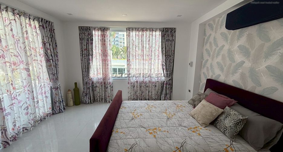 For sale 4 ベッドルーム house in Bang Lamung, Chonburi