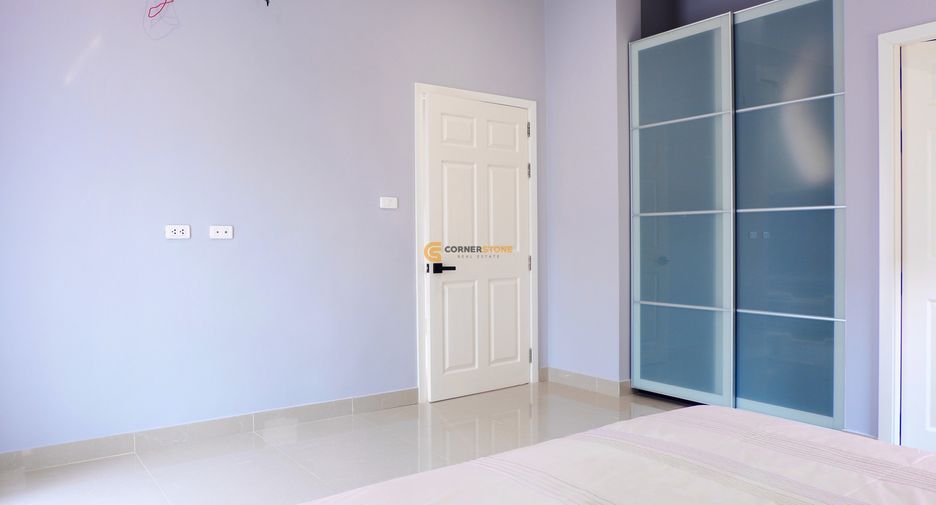 For rent and for sale 4 bedrooms house in Bang Lamung, Chonburi