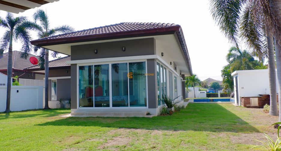 For rent and for sale 4 bedrooms house in Bang Lamung, Chonburi