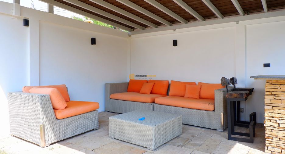 For rent and for sale 4 bedrooms house in Bang Lamung, Chonburi