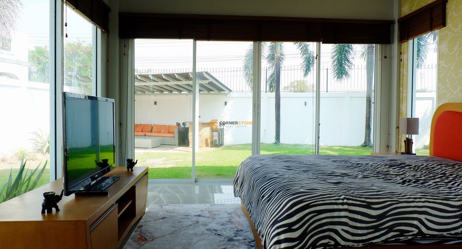 For rent and for sale 4 bedrooms house in Bang Lamung, Chonburi