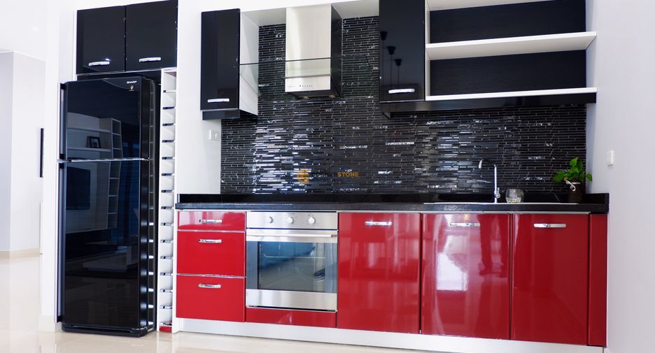 For rent and for sale 4 bedrooms house in Bang Lamung, Chonburi