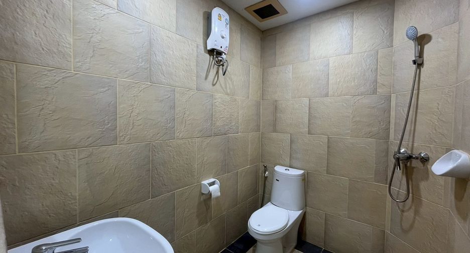 Condo en alquiler de 3 habitaciones en Bang Lamung, Chonburi