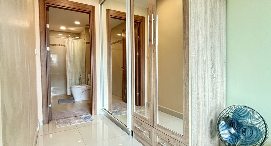 For sale 1 bed condo in Bang Lamung, Chonburi