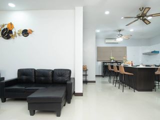 For rent 6 bedrooms house in Bang Lamung, Chonburi