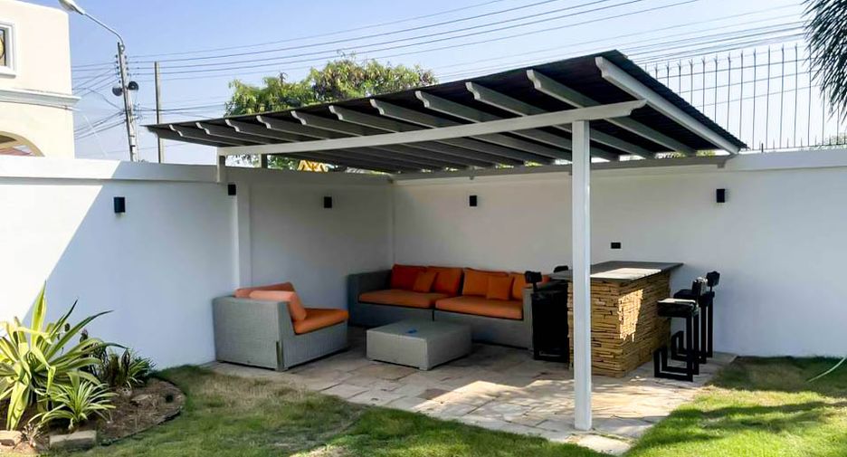 Haus zum Kauf mit 4 Zimmer in Bang Lamung, Chonburi