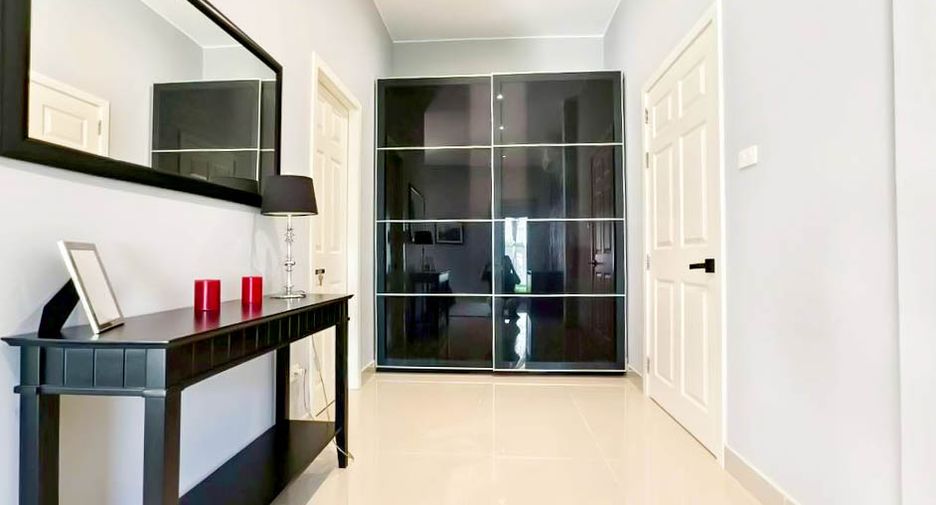 Haus zum Kauf mit 4 Zimmer in Bang Lamung, Chonburi