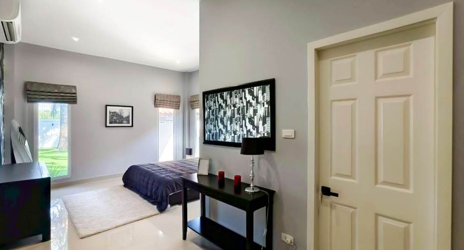 Haus zum Kauf mit 4 Zimmer in Bang Lamung, Chonburi