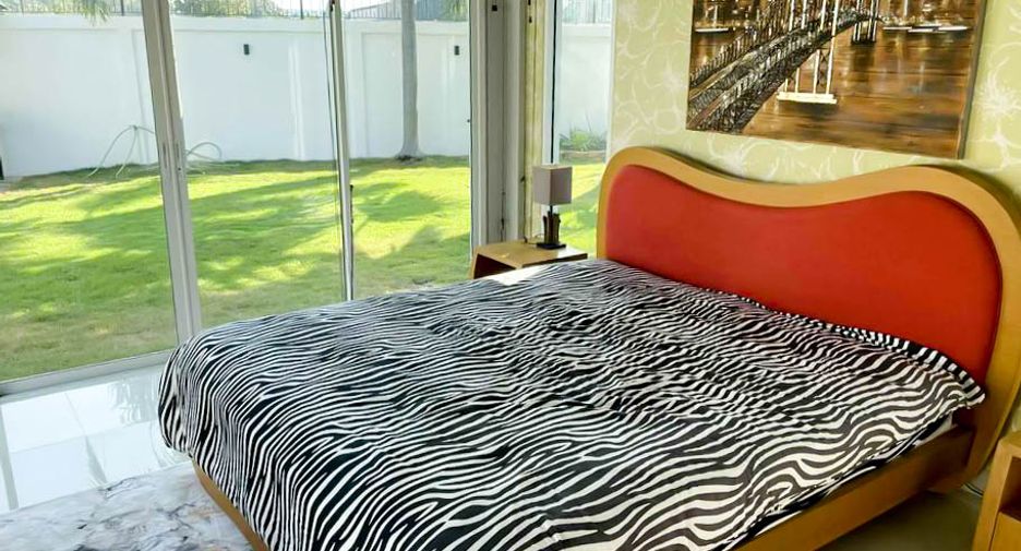 Haus zum Kauf mit 4 Zimmer in Bang Lamung, Chonburi