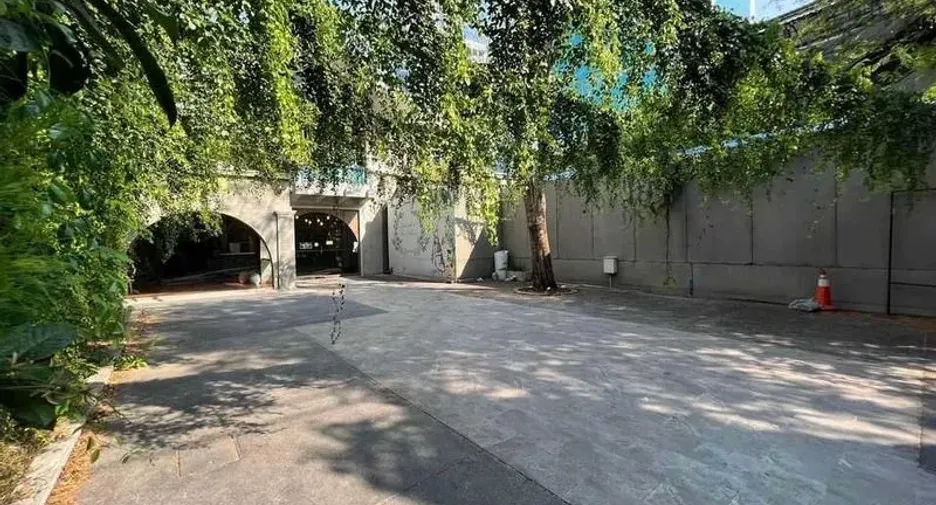 For rent retail Space in Phaya Thai, Bangkok