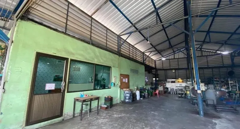 Almacén en venta en Bang Khun Thian, Bangkok