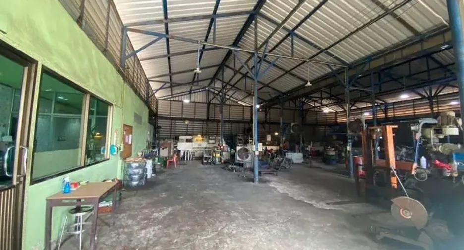 Almacén en venta en Bang Khun Thian, Bangkok