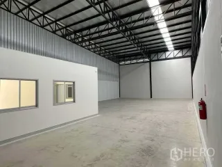 Almacén en alquiler en Bang Phli, Samut Prakan