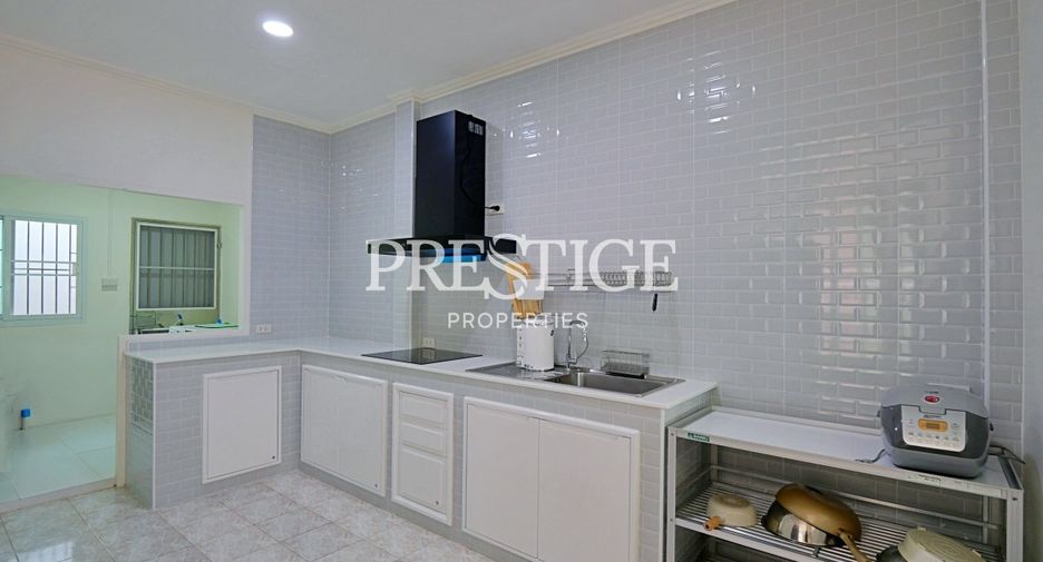 For sale and for rent 3 bedrooms house in Bang Lamung, Chonburi