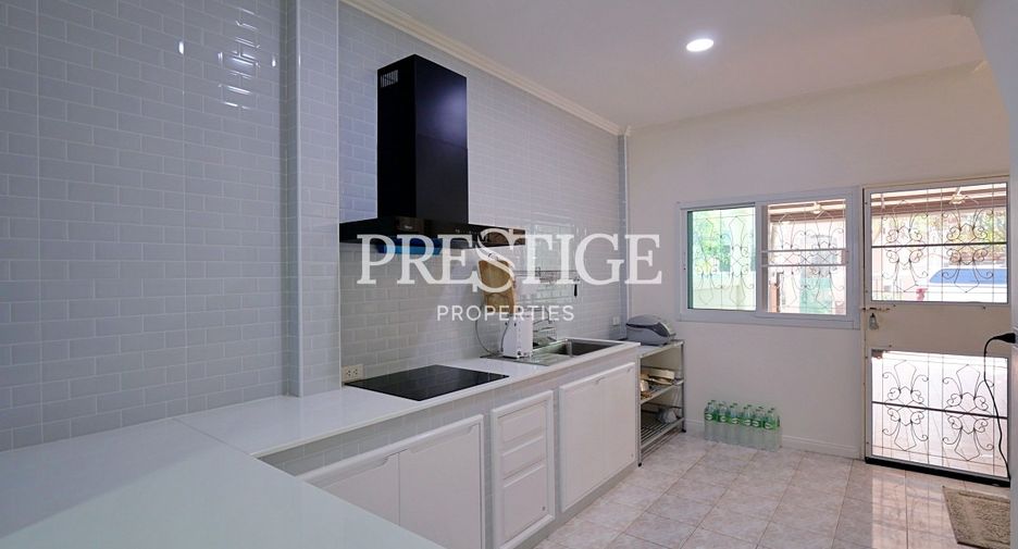 For sale and for rent 3 bedrooms house in Bang Lamung, Chonburi